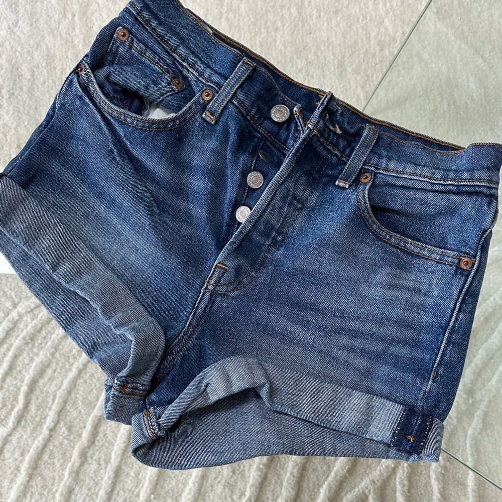 Classic Dark Blue Levi’s Denim Womens Shorts